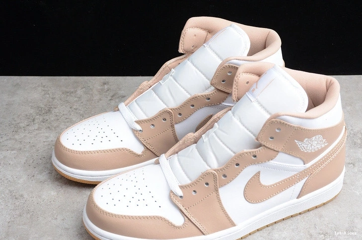 Jordan 554724-271 Tan Mid Gum - 1 0103